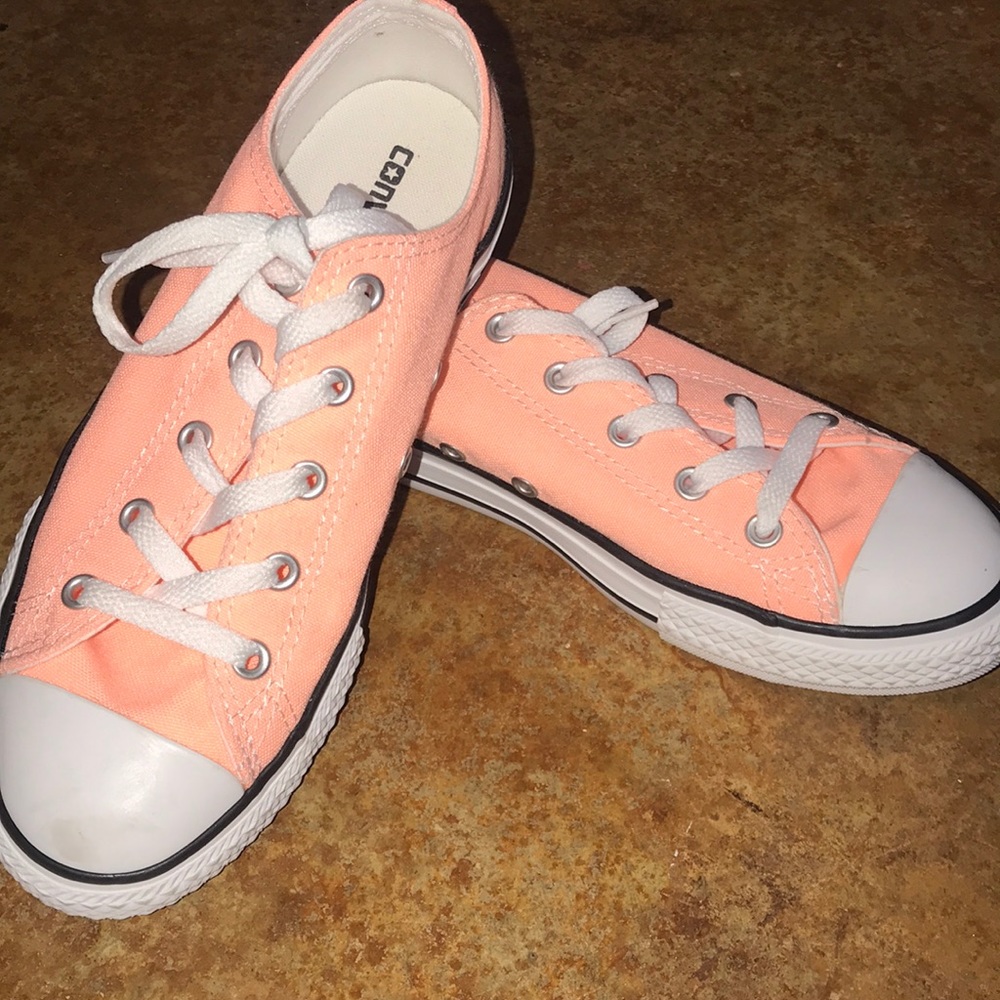 Size 3 very pretty neon orange converse